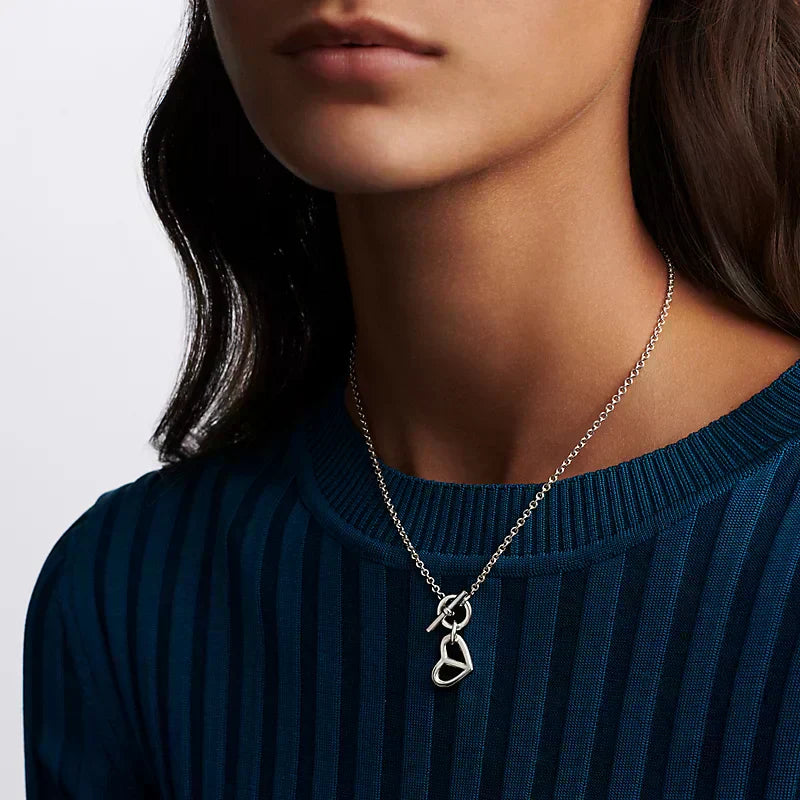 18K Cache-coeur Amulette Pendant Hermes Necklace